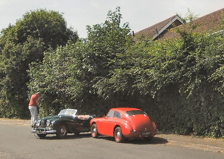 Jowett Jupiter of Ed Nankivell in photoshoot